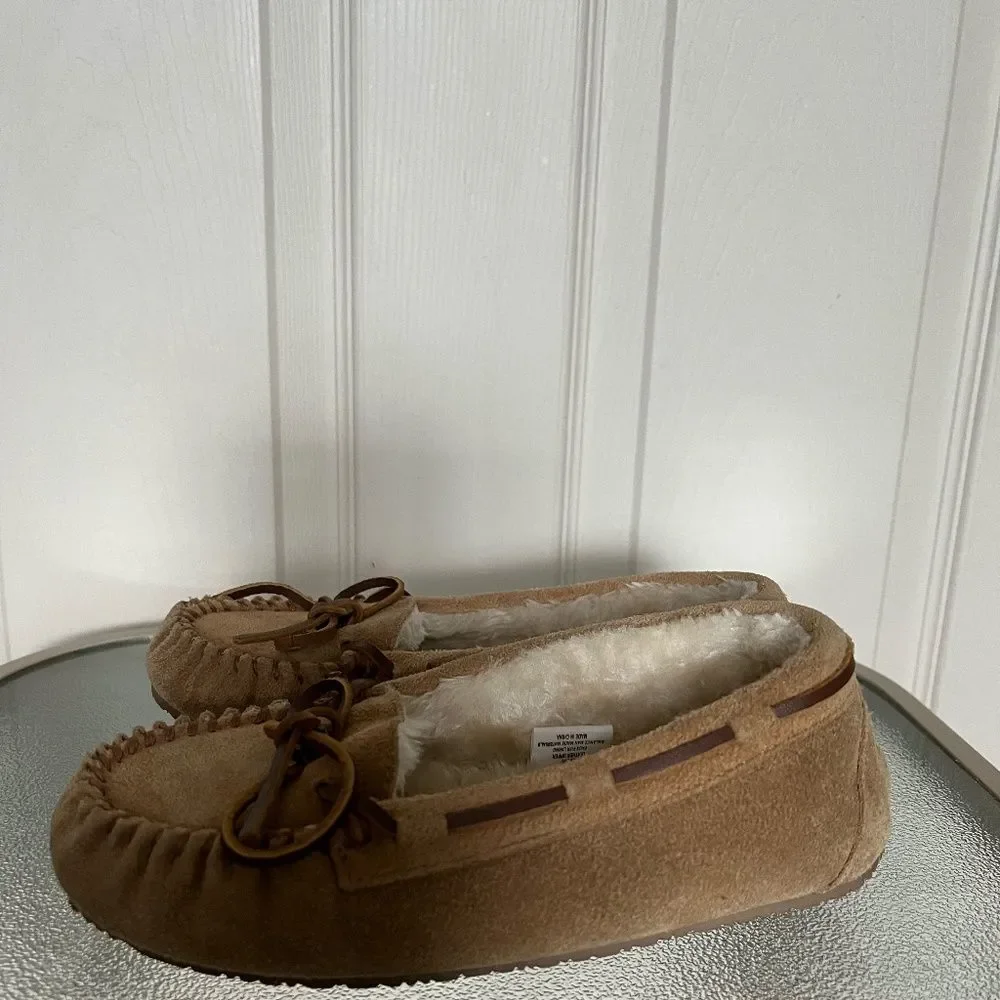 Minnetonka Suede Faux Fur Tan Slippers Size 3